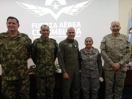 Profesionales Oficiales de Reserva de las Fuerzas Militares se reúnen en el Congreso Anual de Revitalización