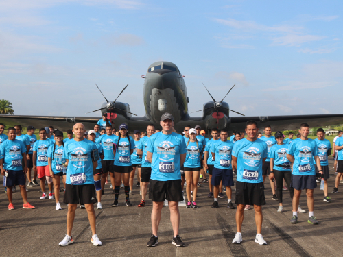 Desde Tres Esquinas Caquetá, El Comando Aéreo de Combate No.6 Corrió la carrera de conmemoración de los 102 años de la Fuerza Aérea Colombiana   