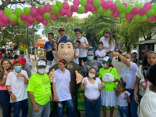 Niños con capacidades diversas de La Dorada, disfrutaron de actividades lúdicas y educativas con su Fuerza Aérea Colombiana   