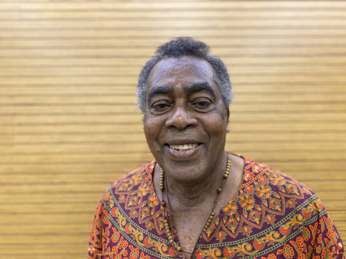 Conferencias para promover el lenguaje creole en su Fuerza Aérea Colombiana