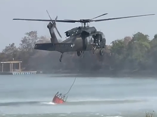 Incendio forestal en el Meta es controlado por su Fuerza Aérea Colombiana