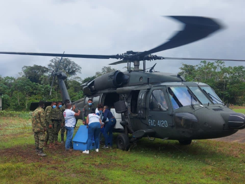 Vacunas continúan siendo transportadas en aeronaves de su Fuerza Aérea