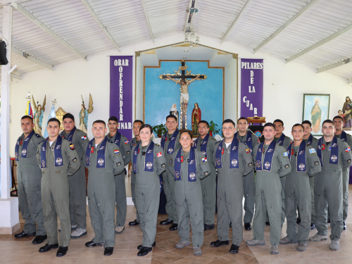 Simbólica ceremonia de bendición de bufandas para los alumnos internacionales