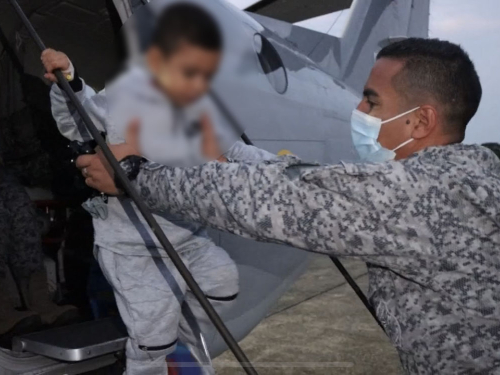 Niño vichadense fue movilizado en un avión ambulancia de su Fuerza Aérea 