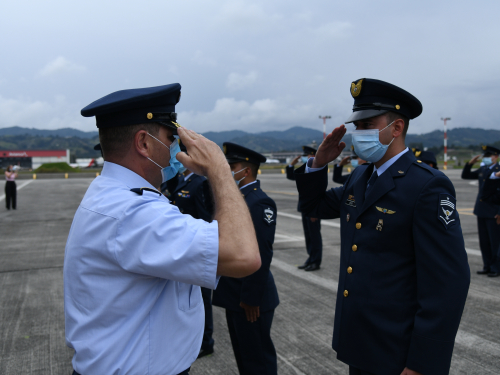 Ceremonia de ascenso de suboficiales, fue realizada en el CACOM 5