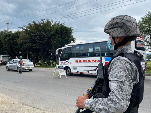 Durante la Semana Santa, su Fuerza Aérea Colombiana vela por la seguridad de la Sabana de Occidente