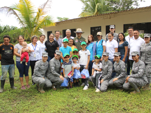 Institución Educativa Policarpa Salavarrieta fue beneficiada gracias al Plan Corazón Amigo