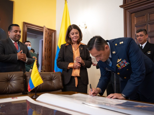 Cartografía Oficial del Archipiélago de Malpelo 