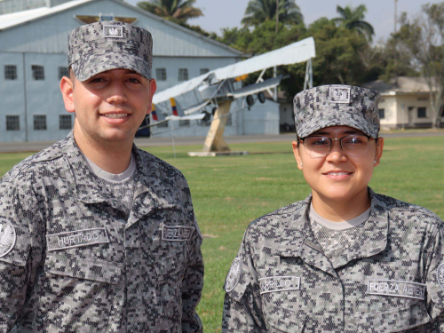 Jóvenes ejemplo de superación, al servicio de la Nación