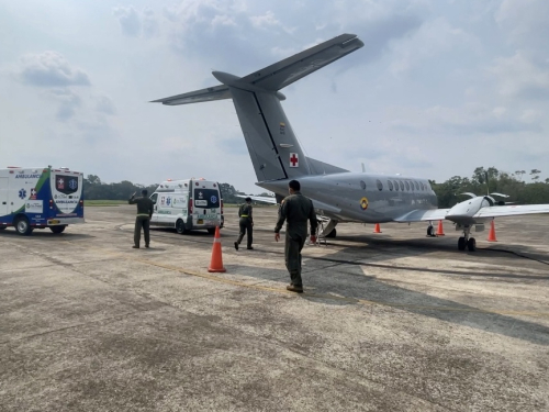 Avión ambulancia transportó a dos pacientes que requerían ser evacuados con urgencia en el Amazonas 