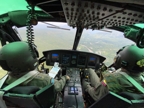 Viaje seguro este fin de semana con su Fuerza Aérea Colombiana