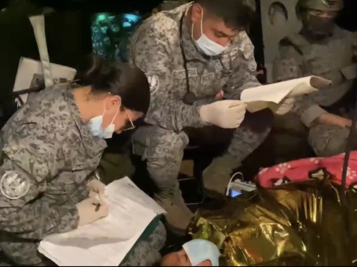 Mujer en estado de embarazo fue evacuada en helicóptero por la Fuerza Aérea