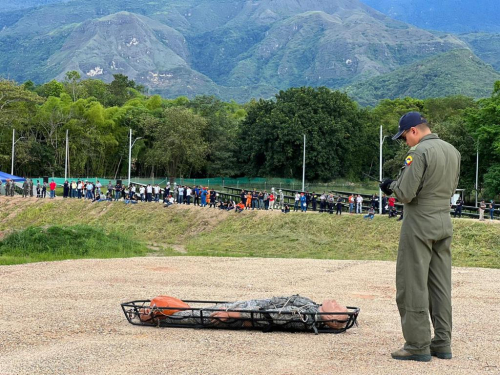 “Unidos nos preparamos para las emergencias” entrenamiento realizado en el CACOM 4