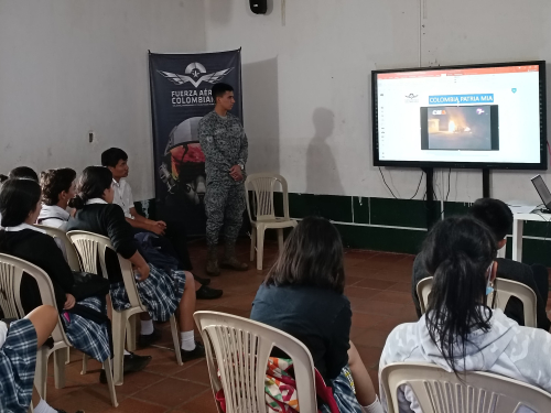 Jóvenes de Támara, Casanare reciben charlas para la prevención al reclutamiento forzado 
