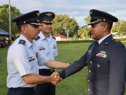  37 oficiales de la Fuerza Aérea Colombiana  ascienden en el departamento del Tolima. 