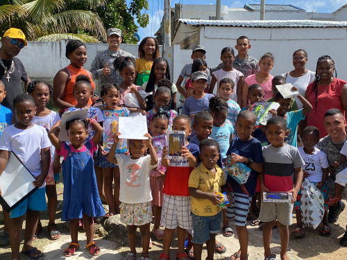 Niños de la Isla de San Andrés, recibieron regalos en época decembrina