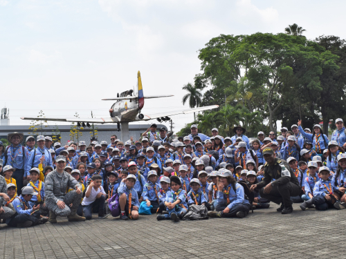 Scouts Colombia visitaron la Base Aérea en Cali