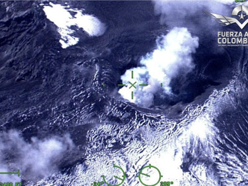 Aeronaves de su Fuerza Aérea continúan monitoreando el volcán Nevado del Ruíz