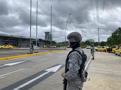 Durante la Semana Mayor, el Grupo Aéreo del Amazonas vela por la seguridad en el extremo sur de Colombia. 