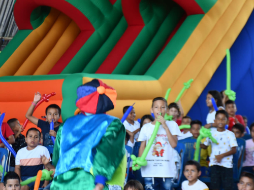 Homenaje a la niñez solanense apoyada por sus Fuerzas  Militares