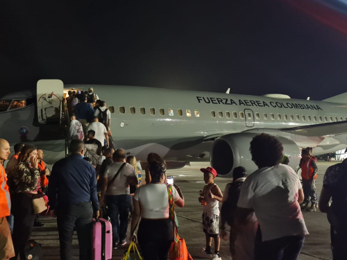 125 personas movilizadas por la Fuerza Aérea desde San Andrés Isla