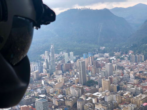 Patrullajes aéreos sobre cerros tutelares y vías de acceso a Bogotá en Semana Santa son realizados por CATAM 