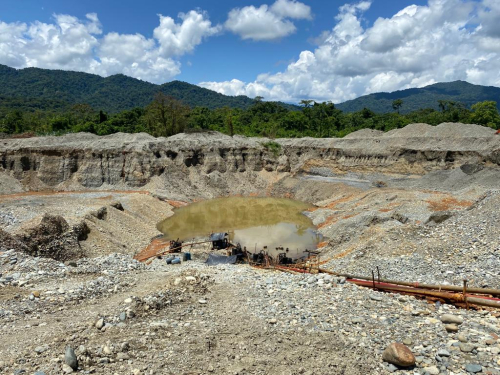 Inutilizada maquinaria para la minería ilegal en el Cauca