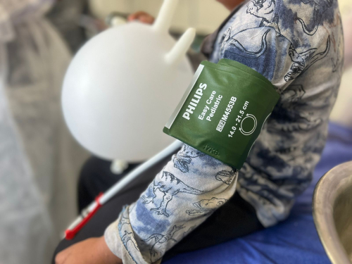 La Fuerza Aérea brinda atención médica a un menor que fue atacado por un perro