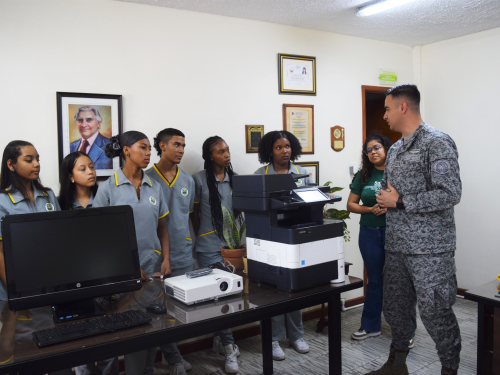 Más herramientas educativas para los estudiantes en el Valle del Cauca 