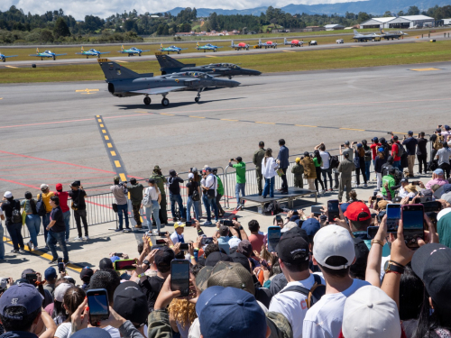 La Feria Internacional Aeronáutica y Espacial, en su décimo primera versión, contó con cerca de 47000 visitantes 