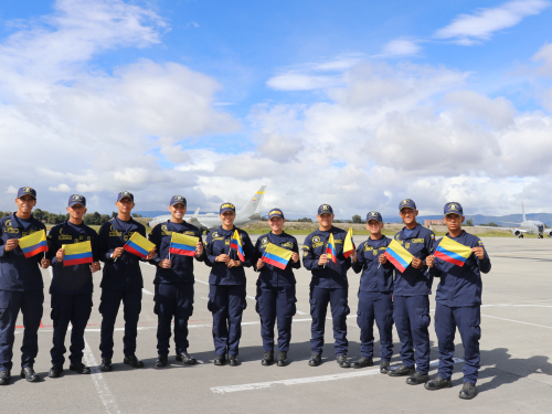 Llegada de delegaciones para el desfile militar y policial del 20 de julio 