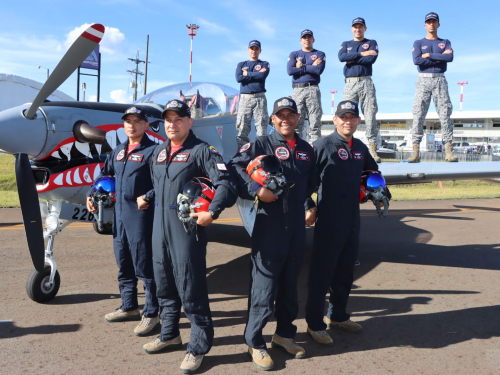 Con disciplina y destreza la escuadrilla Tucano se presenta en la F-Air Colombia 2023