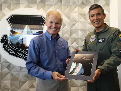 Programa Espacial Colombiano fue presentado al Director de la NASA y a la Comandante del Comando Sur de los EE.UU