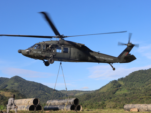 ¡Misión cumplida!: fueron transportadas alrededor de 50 toneladas de material para arreglar el acueducto de Villavicencio