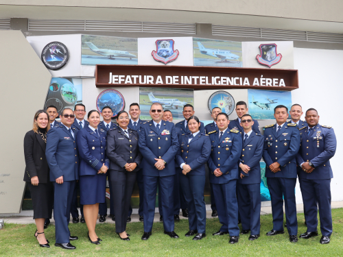 Liderazgo y construcción de alianzas estratégicas para la Inteligencia Aérea, Espacial y Ciberespacial