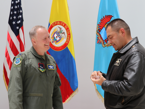 Inicia visita oficial del Segundo Comandante de la 12ª Fuerza Aérea de los Estados Unidos a Colombia
