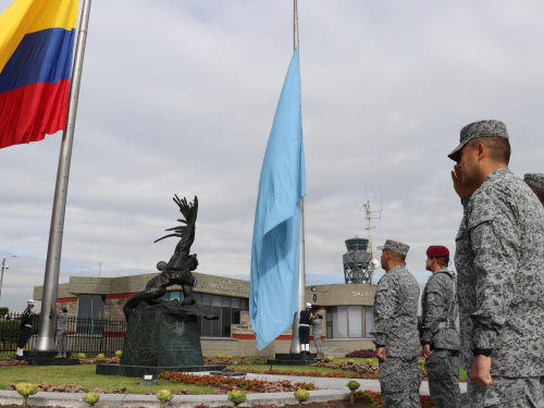 Militares y civiles del CATAM conmemoraron el  Día Nacional de los Derechos Humanos