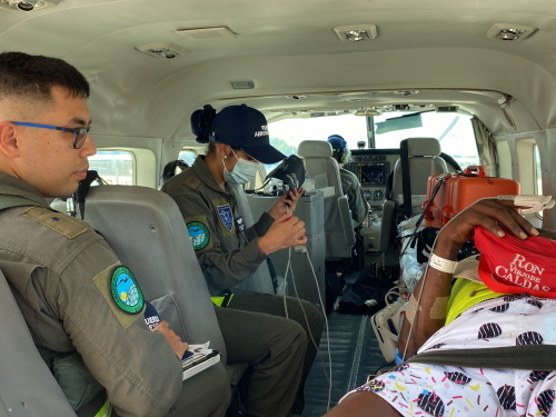Misión de traslado aeromédico beneficia a habitante de Providencia, isla