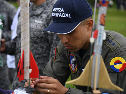 Concurso Colombiano de Cohetería Deportiva cuenta con la participación de la Fuerza Aeroespacial