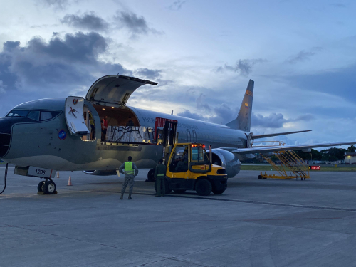 Ayudas humanitarias llegaron al archipiélago en aeronaves de su Fuerza Aeroespacial, ante posibles precipitaciones en temporada de huracanes