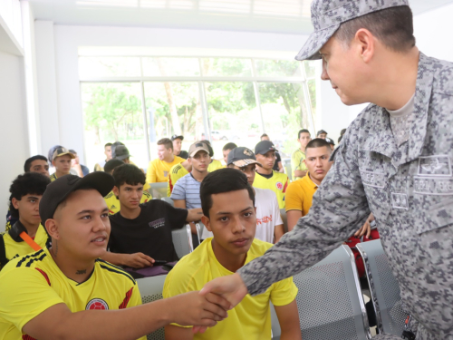 Jóvenes inician con altas expectativas su servicio militar en la Fuerza Aeroespacial