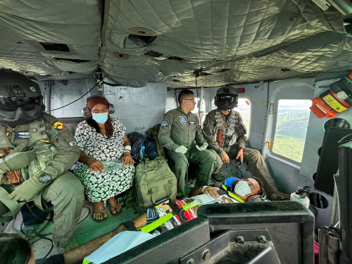 Mujer gestante fue transportada desde La Guajira por su Fuerza Aeroespacial