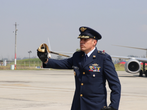 Con ceremonia Militar, el Comando Aéreo de Transporte Militar recibe a su nuevo Comandante