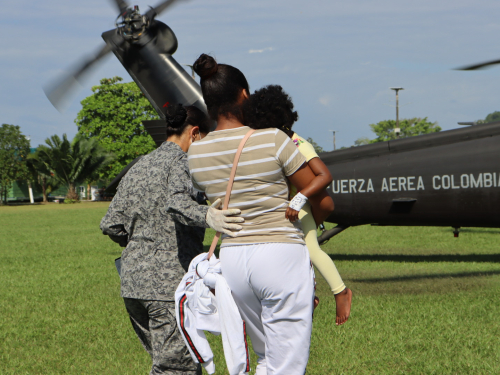 Una pequeña bebé fue transportada desde Nariño en aeronave de su Fuerza Aeroespacial