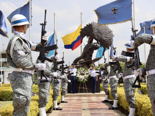 Conmemoración en el Comando Aéreo de Mantenimiento en el Día Nacional de la Memoria y la Solidaridad con las Víctimas del Conflicto Armado