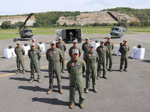 Doce nuevos Técnicos de Vuelo Artillero fortalecerán la seguridad aérea en Colombia