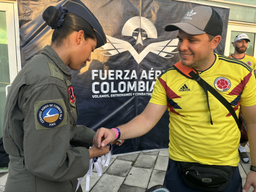 Acercamiento especial con los Barranquilleros en el Gran Malecón tuvo la Fuerza Aérea Colombiana