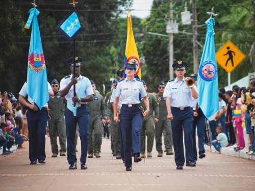 Desfile de la independencia en Puerto Carreño: un tributo a la grandeza nacional