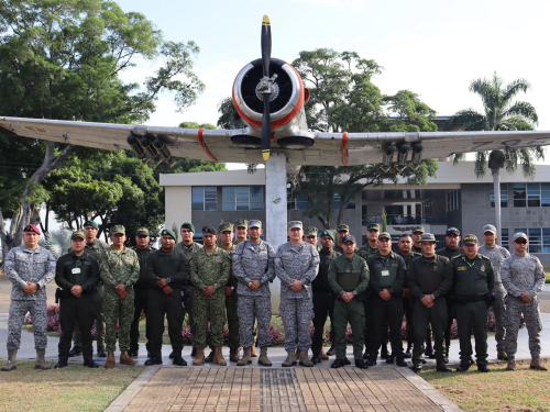 Miembros de la Fuerza Pública fueron capacitados en Señalización de Objetivos Militares en Cali