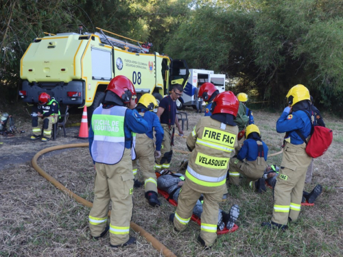 Habilidades de los Bomberos Aeronáuticos de la Fuerza Aérea son fortalecidas por el SENA